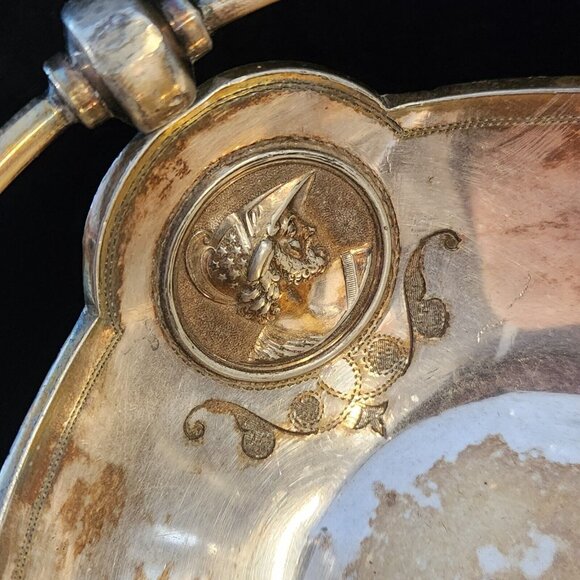 Simpson Hall Miller Medallion Greek Roman Face Dish Basket Silver Plated Antique - Picture 5 of 10